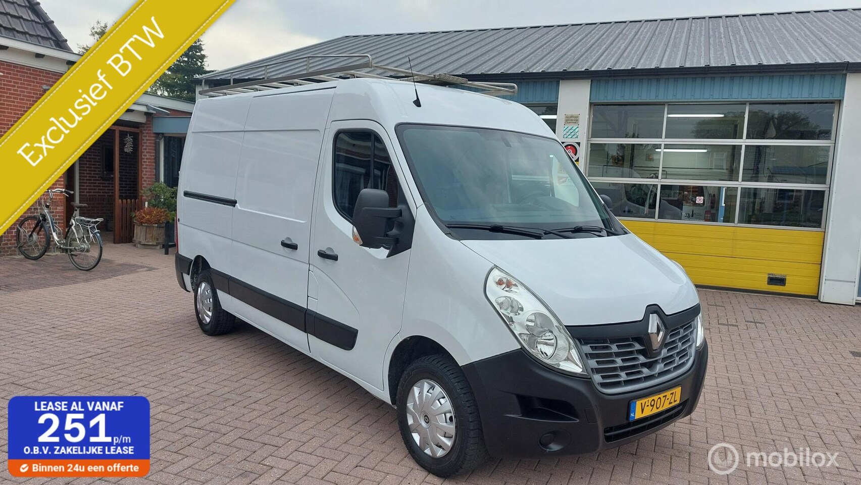 Renault Master - bestel T35 2.3 dCi L2H2 3 Zits bank en imperiaal !! - AutoWereld.nl