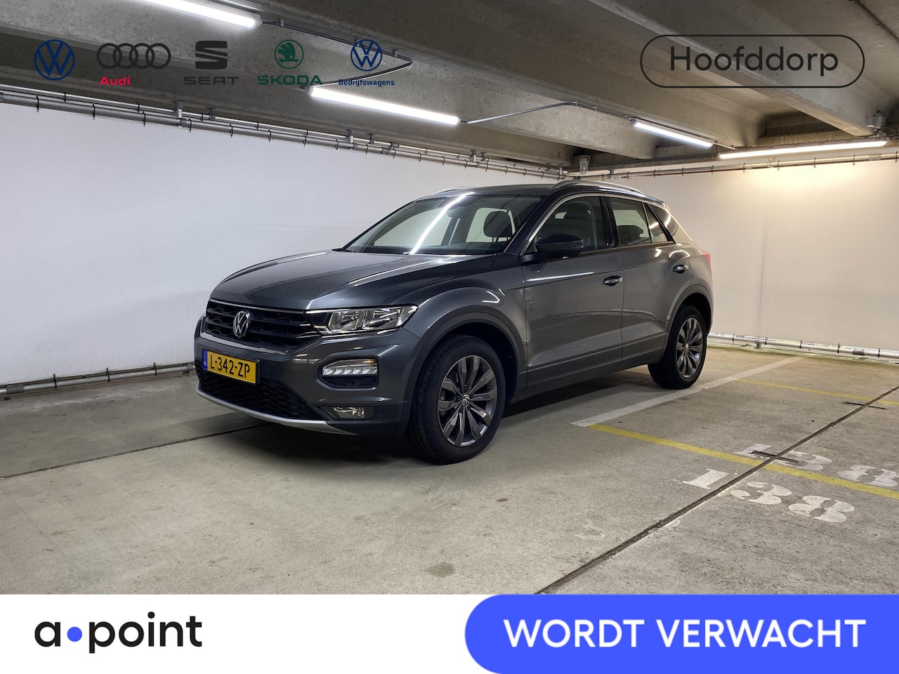 Volkswagen T-Roc - 1.0 TSI Style 110 pk | Navigatie | Parkeersensoren | Autom. airco | Adaptieve cruise contr - AutoWereld.nl