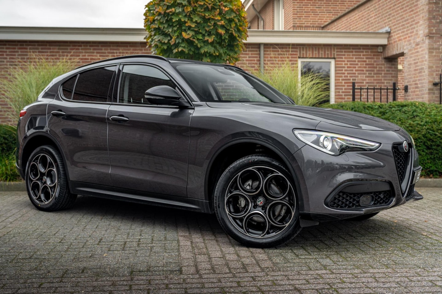 Alfa Romeo Stelvio - 2.0 T AWD Q4 B-Tech 200 PK Aut. 1e Eig Xenon Leder Camera 19'' - AutoWereld.nl
