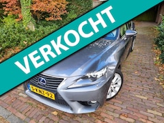 Lexus IS - 300h Luxury Line FULL OPTION