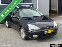 Ford Focus Wagon - 1.6-16V Ambiente