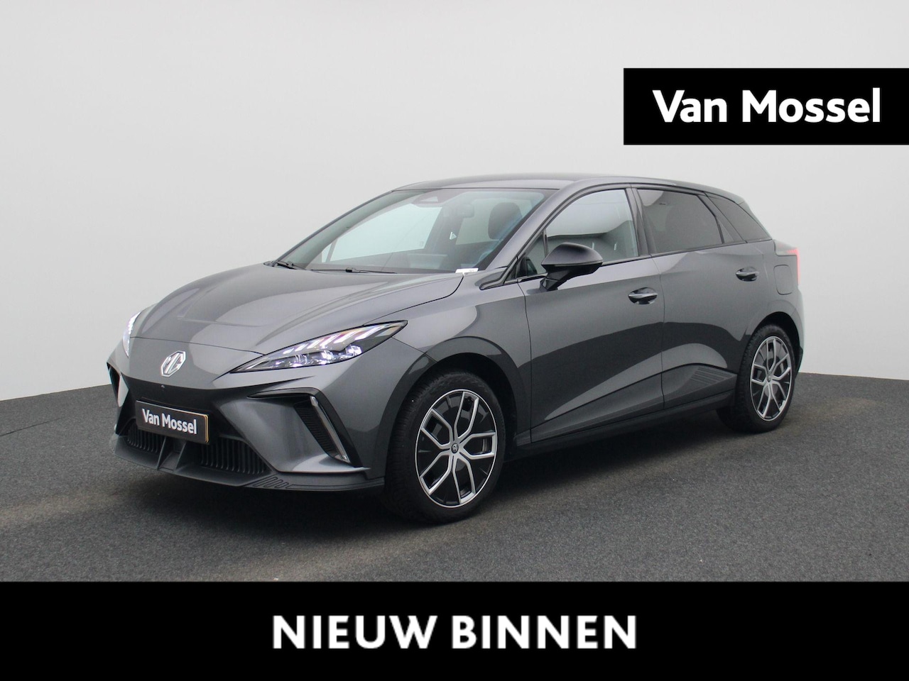 MG 4 - MG4 64 kWh Luxury - AutoWereld.nl