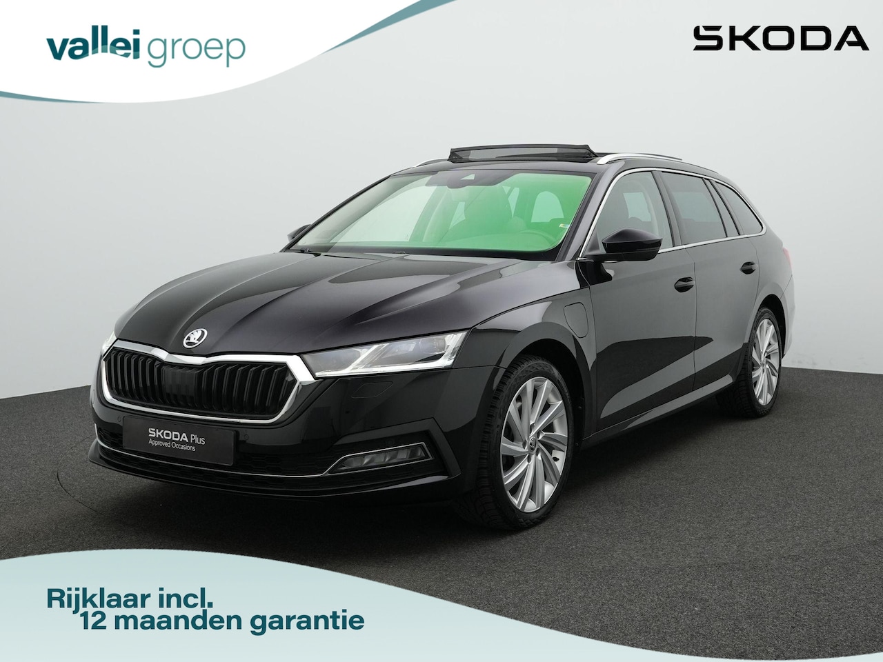Skoda Octavia Combi - 1.4 TSI iV 204 pk PHEV Business Edition Plus | Panoramadak | Trekhaak | Verwarmbare voorru - AutoWereld.nl