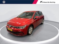 Volkswagen Golf - 1.0 110pk DSG eTSI Life · Apple/Android Car Play · Navigatie · P-Sensoren · Sfeerverlichti