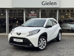 Toyota Aygo X - 1.0 VVT-i MT First Plus | Lichtmetalen velgen, Climate control, Stoelverwarming, Keyless,