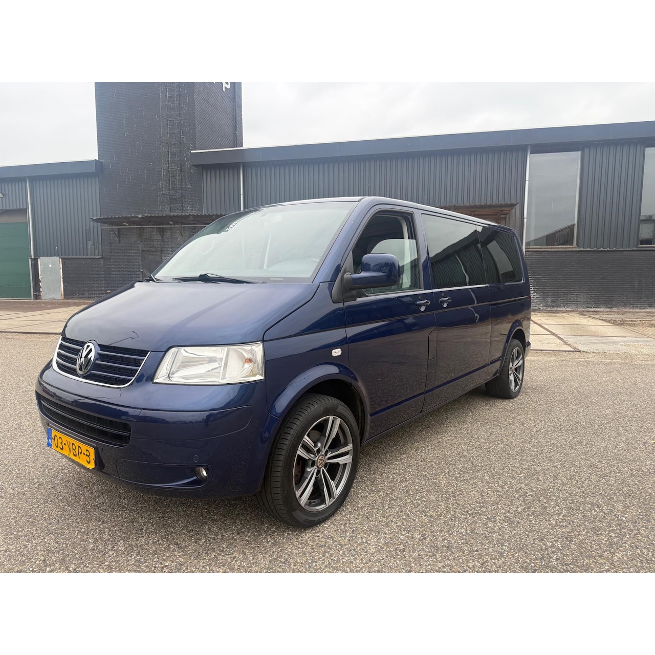 Volkswagen Transporter - 2.5 TDI 340 Comfortline DC 2.5 TDI 340 Comfortline DC - AutoWereld.nl