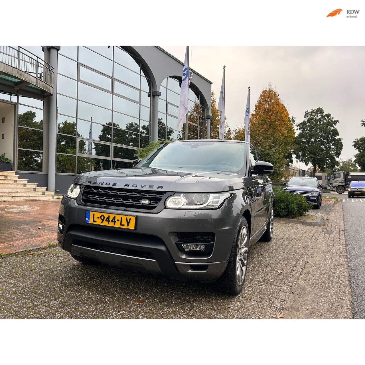 Land Rover Range Rover Sport - 3.0 SDV6 Autobiography Dynamic panorama - AutoWereld.nl
