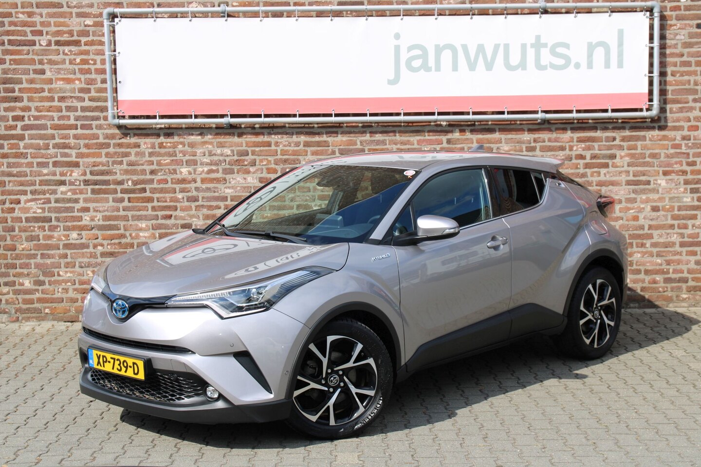 Toyota C-HR - 1.8 Hybrid Style + BSM + PDC + LED - AutoWereld.nl