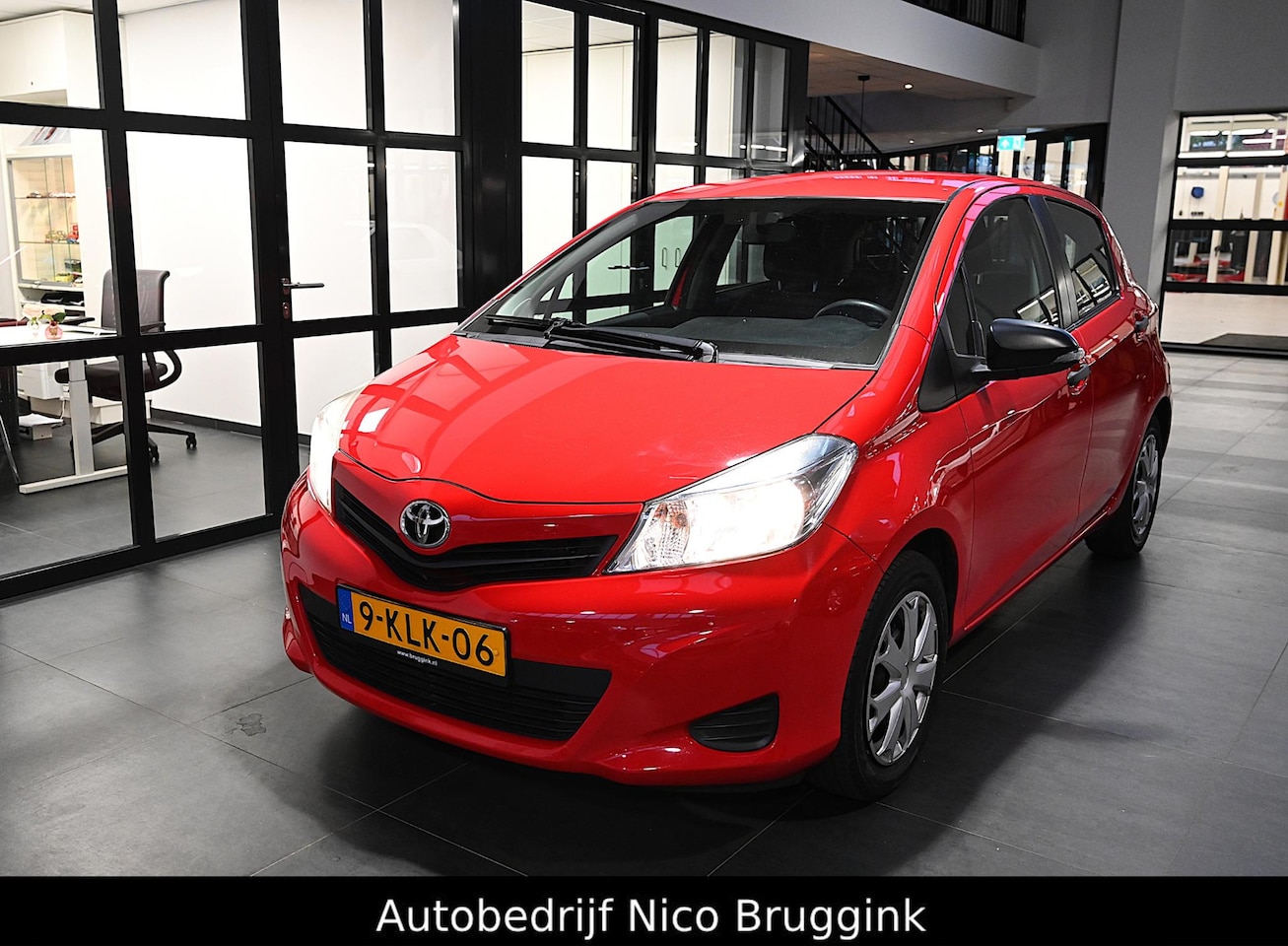 Toyota Yaris - 1.0 VVT-i Access *Trekhaak* *All-in prijs* - AutoWereld.nl