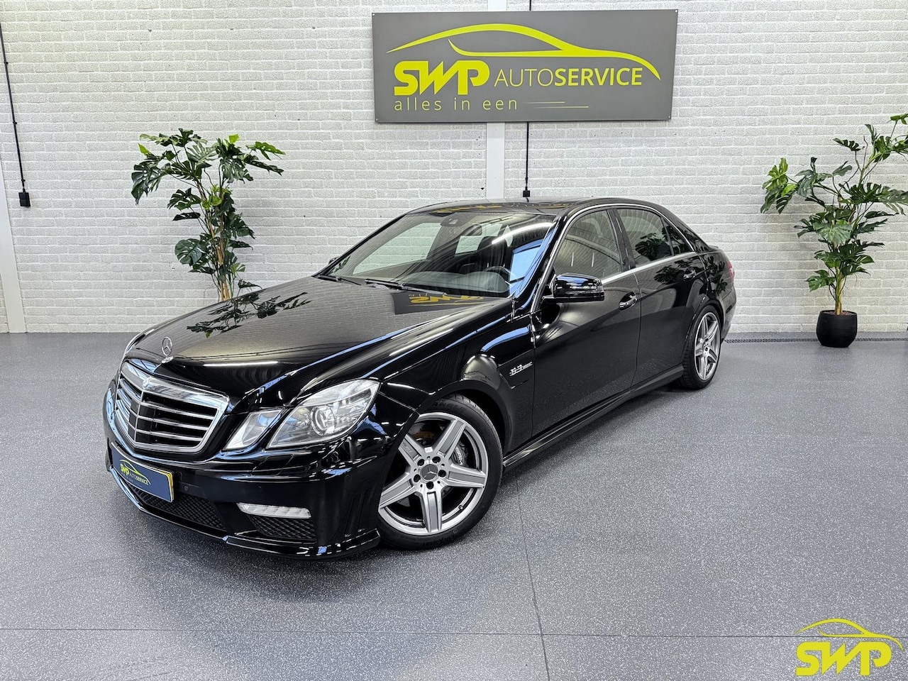 Mercedes-Benz E-klasse - AMG 63 | Schuifdak | Harman Kardon | Camera - AutoWereld.nl