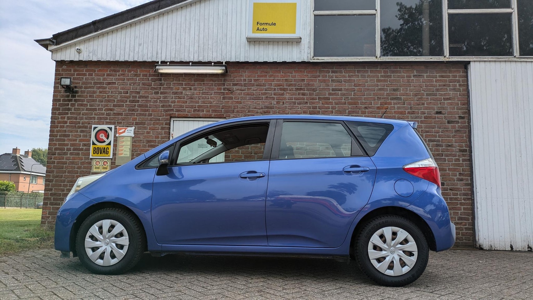 Toyota Verso S - 1.3 VVT-i Aspiration - camera - navi- bluetooth - AutoWereld.nl