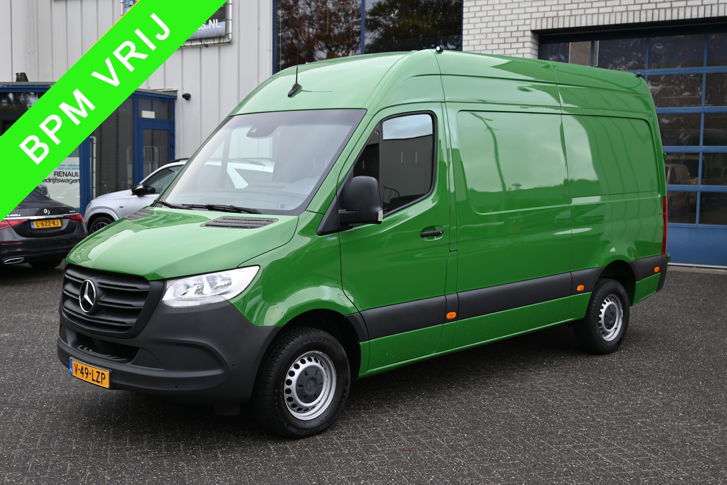 Mercedes-Benz Sprinter - 316 CDI L2H2 3500kg Trekhaak, MBUX met navigatie en camera, Etc. - AutoWereld.nl