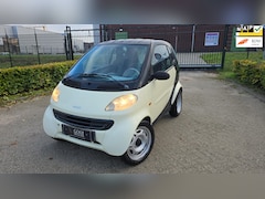 Smart City-coupé - & pure LAGE KM 1E EIGENAAR