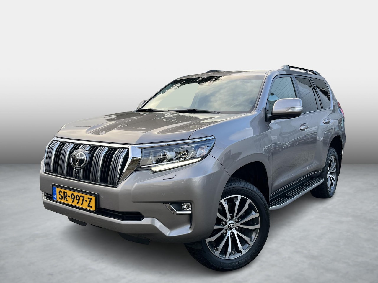 Toyota Land Cruiser - 2.8 D-4D Professional 2.8 D-4D Professional - AutoWereld.nl