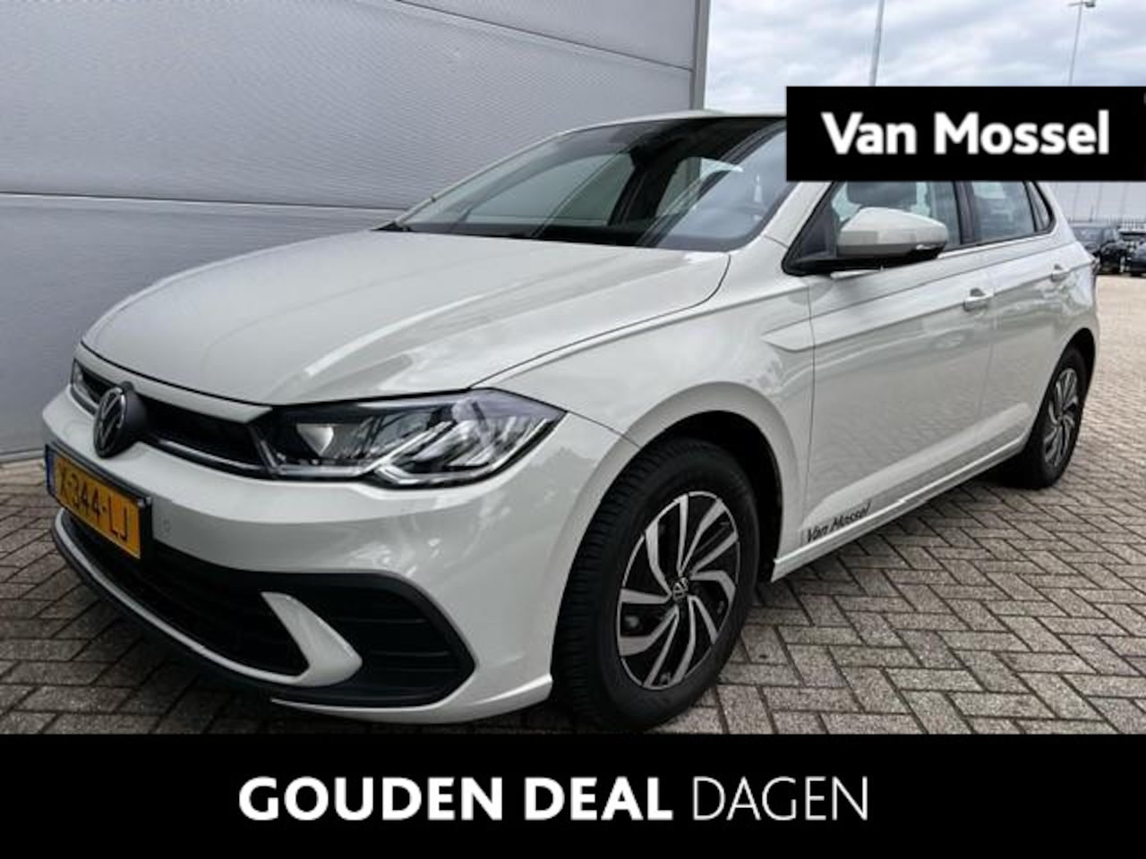 Volkswagen Polo - 1.0 TSI Life Apple Car Play - Android Auto | 15" Lm Velgen | Airco | Parkeersensoren - AutoWereld.nl