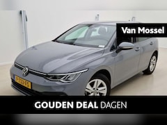 Volkswagen Golf - 1.0 TSI Life | 110 PK | Digital Cockpit | Keyless | Parkeersensoren | Stoel en Stuurverwar
