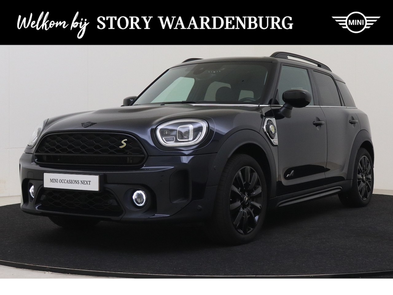 MINI Countryman - Cooper S E ALL4 Classic / Panoramadak / Achteruitrijcamera / Comfort Access / Comfortstoel - AutoWereld.nl