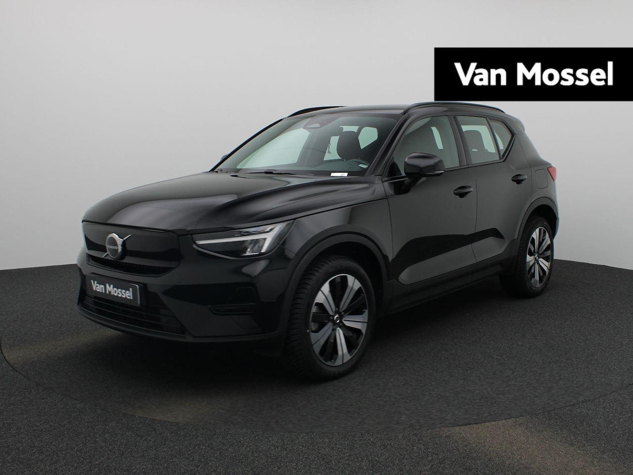 Volvo XC40 - Recharge Core 70 kWh | Automaat | LMV | Parkeer sensoren | Virtual cockpit | Camera | Clim - AutoWereld.nl
