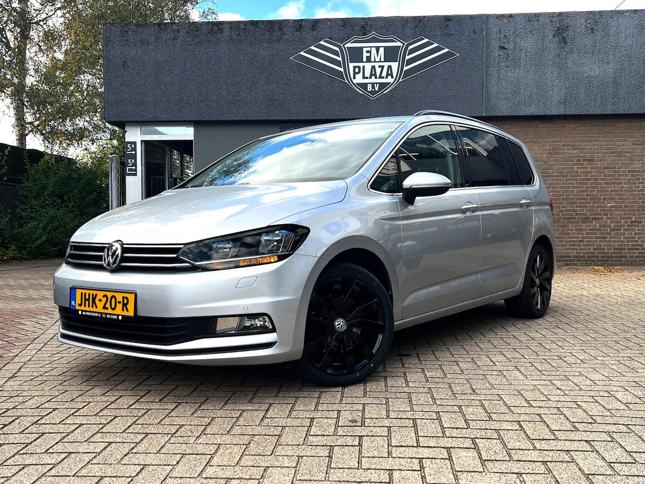 Volkswagen Touran - 1.4 TSI Highline 7p grot beurt gehad_Trekhaak_nette auto - AutoWereld.nl