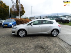 Opel Astra - 1.4 Turbo Design Edition