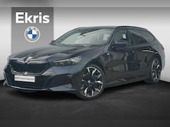 BMW 5-serie Touring - 550e xDrive M Sport | Trekhaak / Bowers & Wilkins / Panoramadak / Head-up / 360*Camera's /