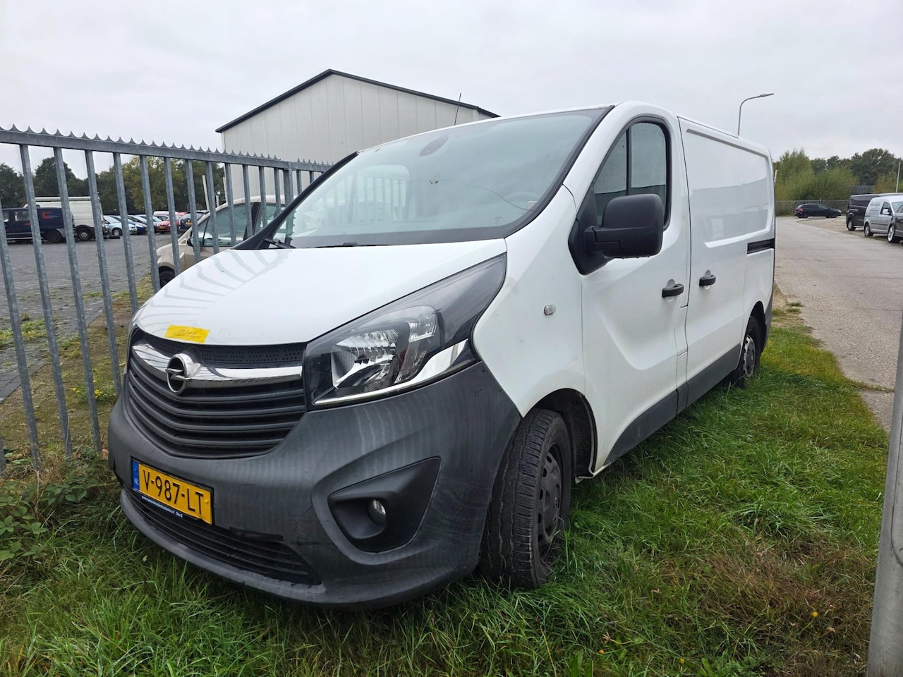 Opel Vivaro - 1.6 CDTI L1H1 Edition 1.6 CDTI L1H1 Edition - AutoWereld.nl