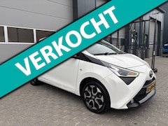 Toyota Aygo - 1.0 VVT-i x-play 5drs|Automaat|Airco|Navigatiescherm|Achteruitrijcamera|Grote Beurt