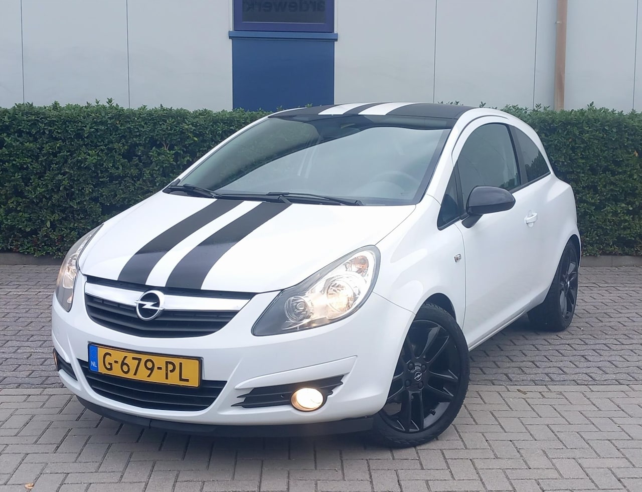 Opel Corsa - 1.4 I 16V 3DEURS SPORT Airco/ Pdc - AutoWereld.nl