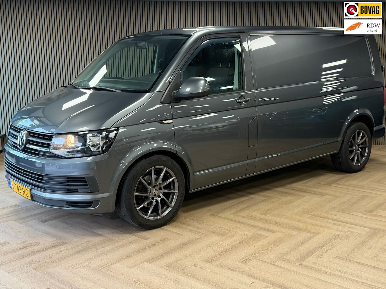 Volkswagen Transporter - 2.0 TDI L2H3 Comfortline AIRCO CRUISE PDC SCHUIFDEUR BLUETOOTH START/STOP - AutoWereld.nl