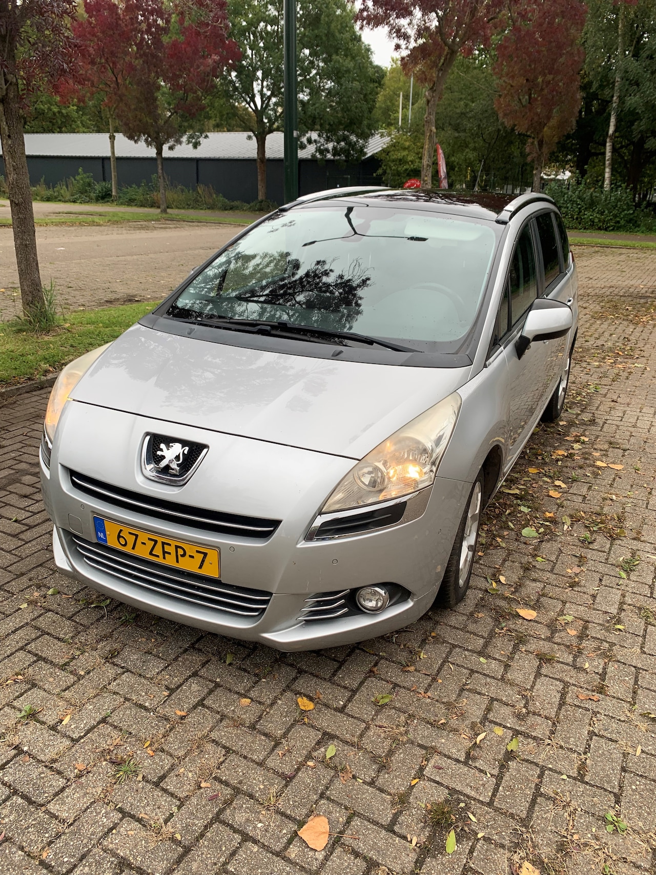Peugeot 5008 - 1.6 THP Style 5p. - AutoWereld.nl