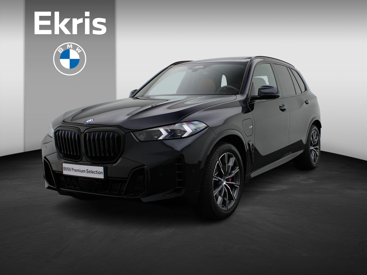 BMW X5 - xDrive50e M Sportpakket Pro | Travel Pack | Innovation Pack | Trekhaak | Panoramadak | Har - AutoWereld.nl