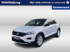 Volkswagen T-Roc - 1.5 TSI 150pk DSG Sport / Afneembare Trekhaak / Virtual Cockpit / 17 Inch / Camera / DSG /