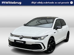 Volkswagen Golf - 1.5 eTS 131PK I R-Line Business+ / Panoramadak / R-Line Interieur + Exterieur / LED Matrix