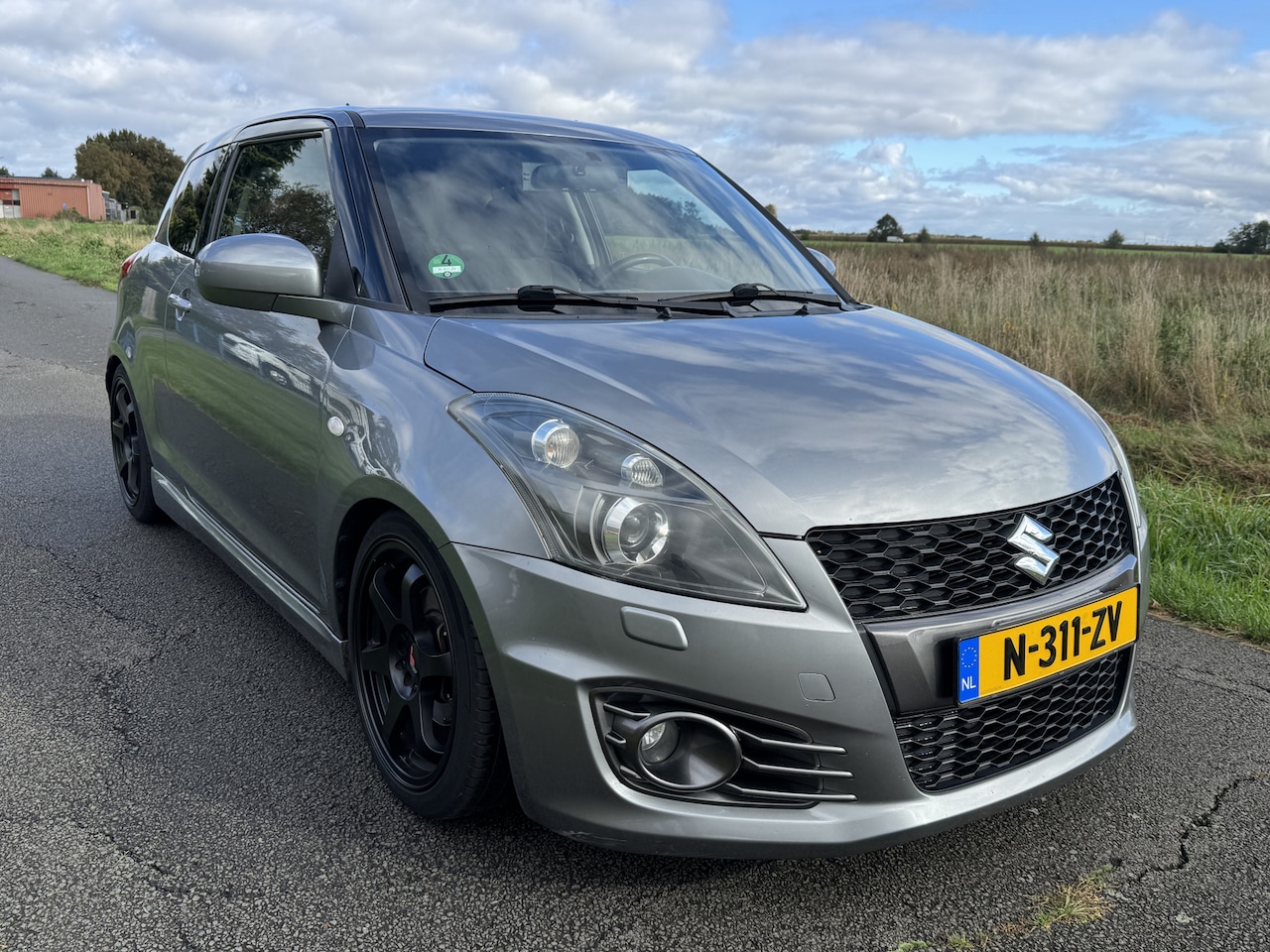 Suzuki Swift - 1.6 Sport ECC/Cruise/ Verlaagd/Sportuitlaat! - AutoWereld.nl