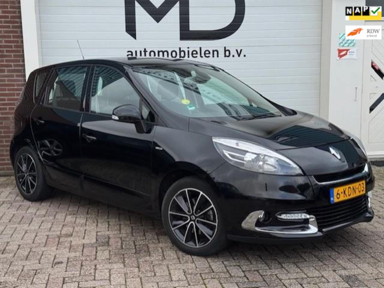 Renault Scénic - 1.5 dCi Bose - Automaat - Dealer onderhouden - AutoWereld.nl