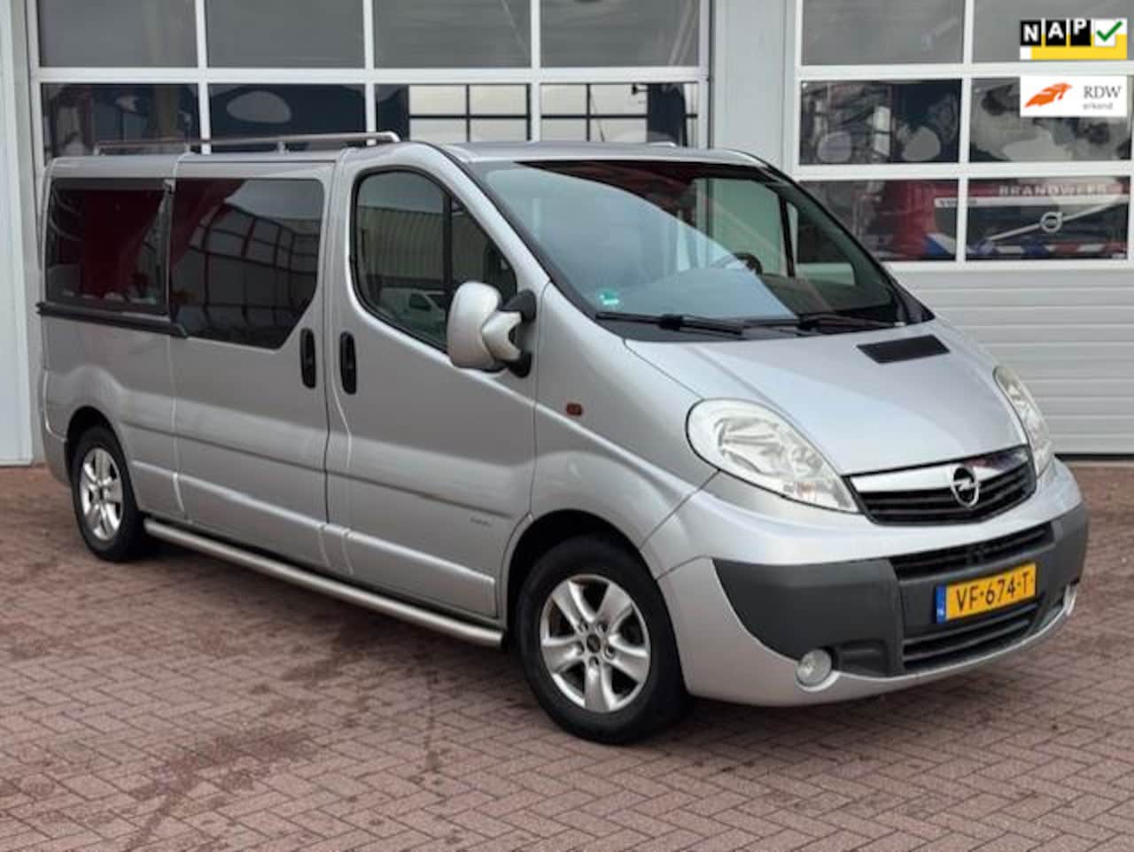 Opel Vivaro - 2.0 CDTI L2H1 DC EcoFLEX -Cruise-Airco-Trekhaak - AutoWereld.nl