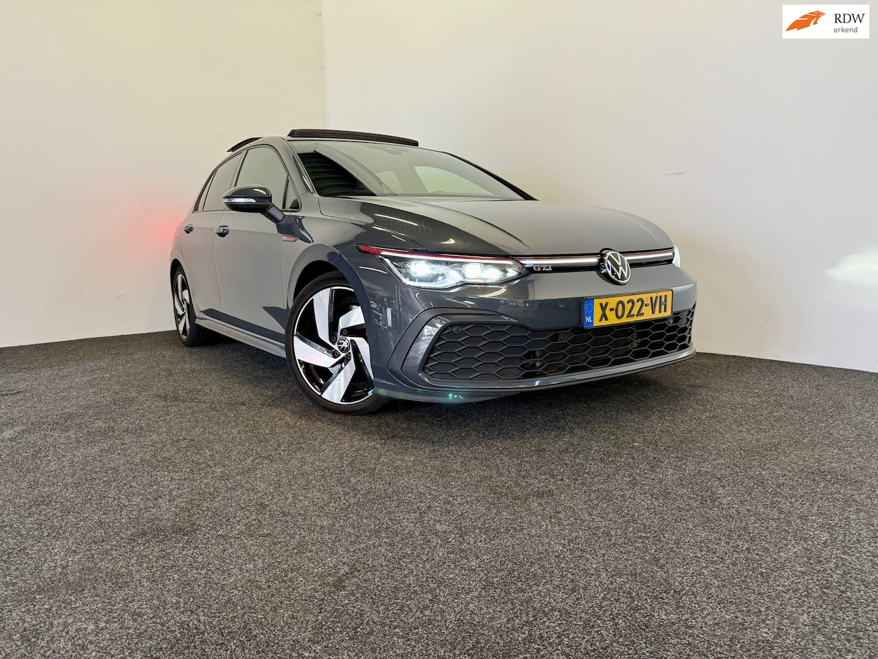 Volkswagen Golf - 2.0 TSI GTI | PANO | HUD | BSD | Dealer onderhouden - AutoWereld.nl