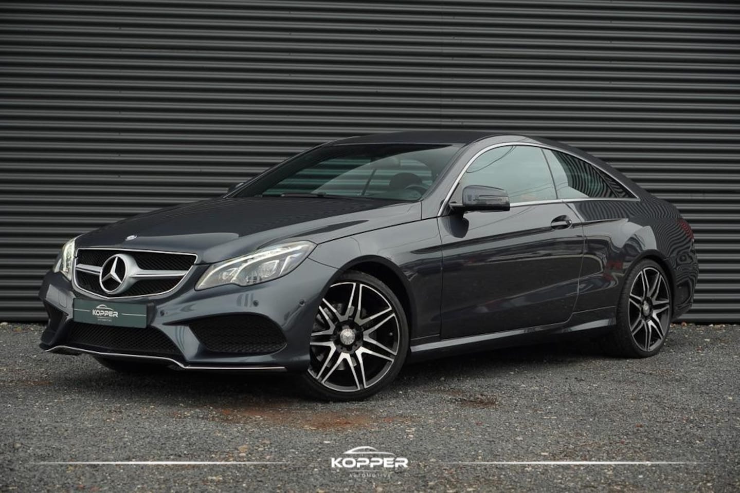 Mercedes-Benz E-klasse Coupé - 200 Prestige / AMG / Leder / ILS / Trekhaak / NL Auto - AutoWereld.nl