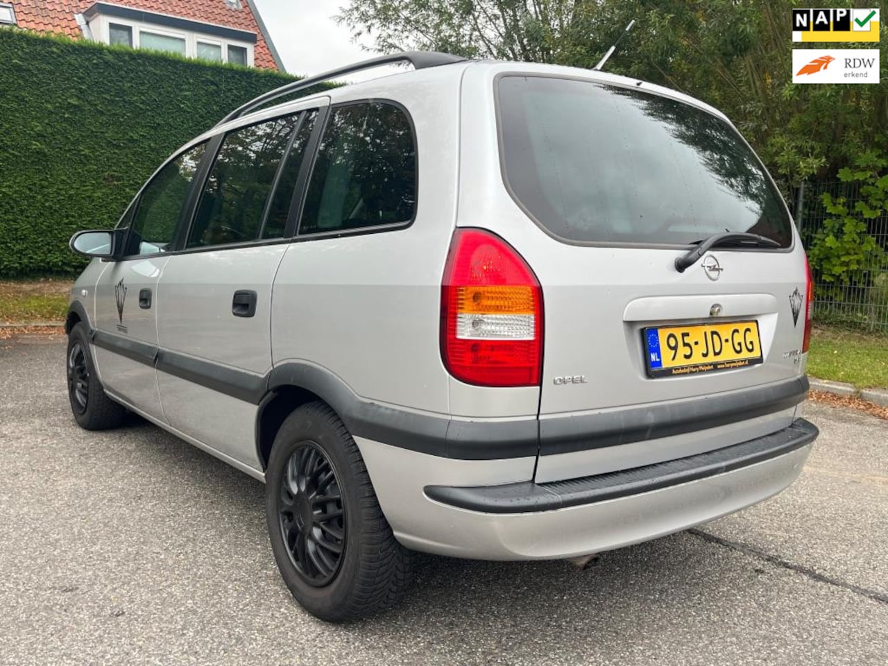 Opel Zafira - 1.8-16V Elegance | 7 persoons | Airco - AutoWereld.nl