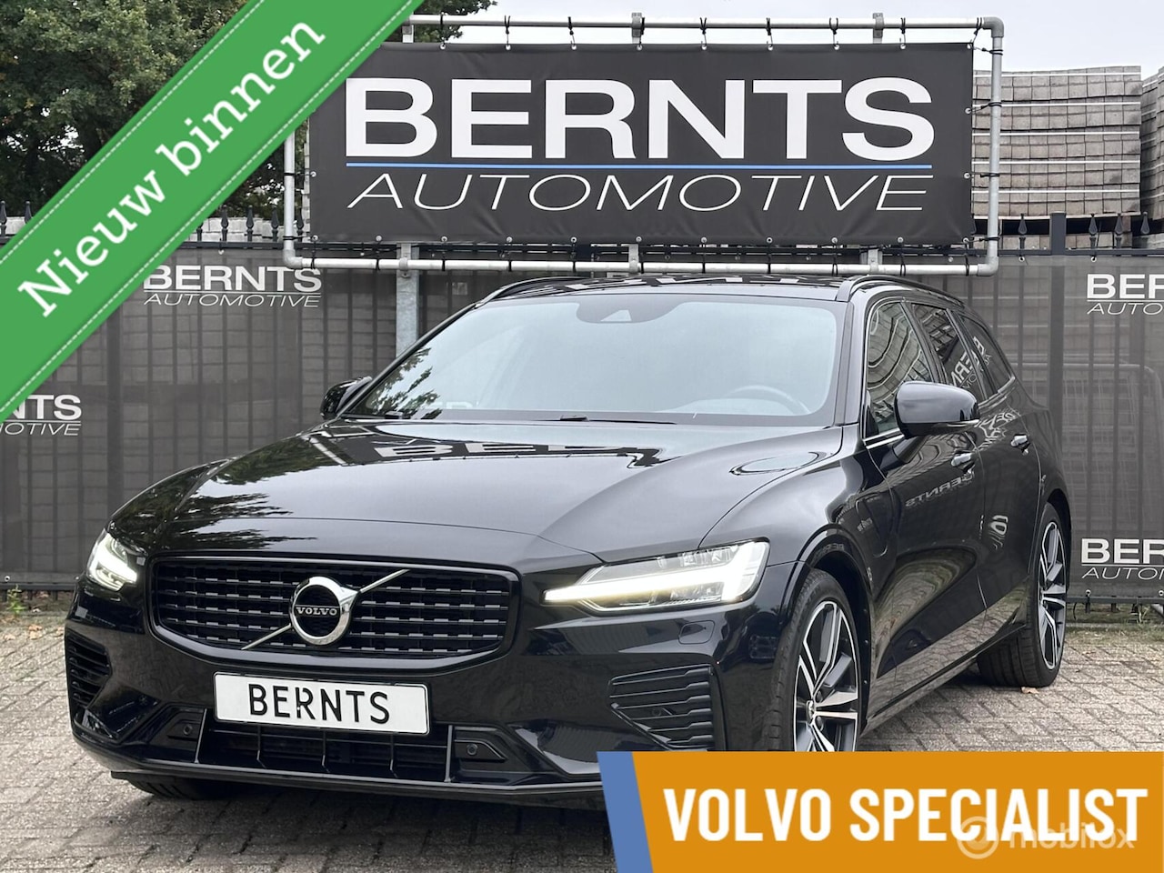 Volvo V60 - T6 Recharge R-Design|AdaptiveCruiseControl|Parkeercamera|Harman&Kardon|BLIS|Stoel&Stuur ve - AutoWereld.nl
