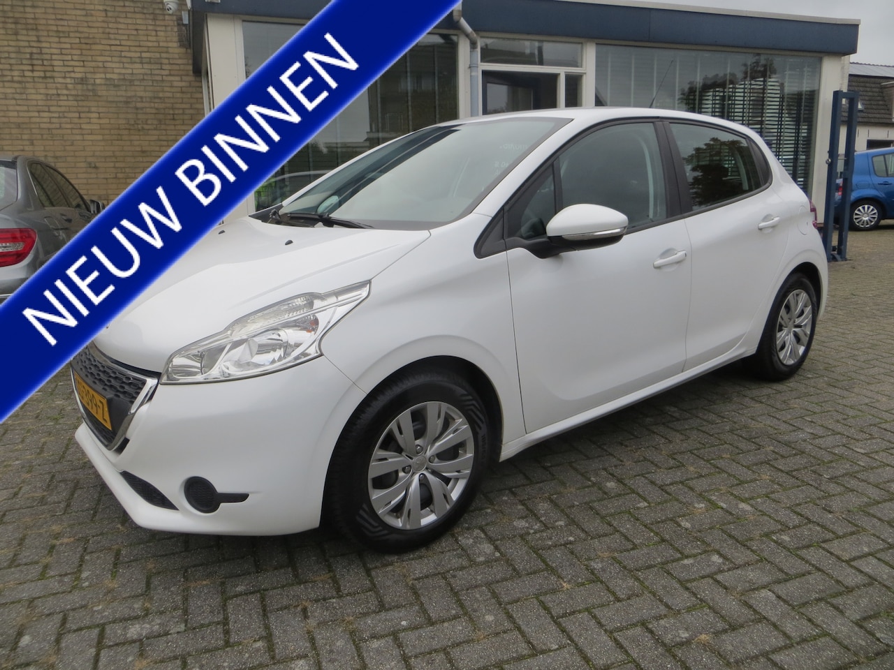 Peugeot 208 - 1.0 PureTech Access-AIRCO-CRUISE-PDC-NAP-GARANTIE! - AutoWereld.nl