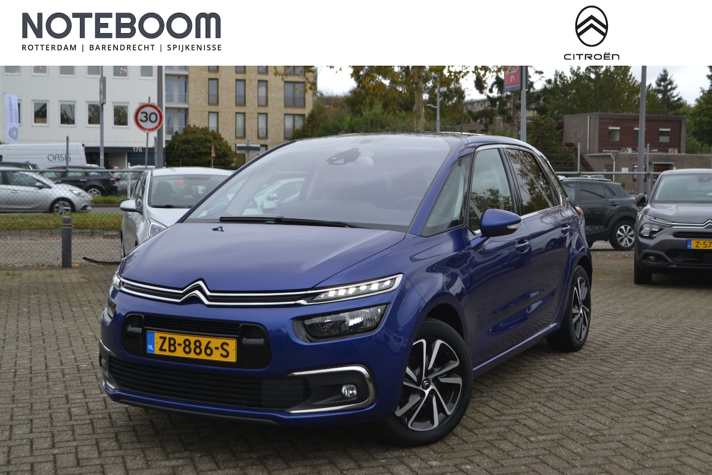 Citroën C4 Picasso - 1.2 PureTech Shine I NAVIGATIE I 5 APARTE STOELEN I ACHTERUITRIJCAMERA I KEYLESS ENTRY & S - AutoWereld.nl