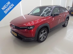 Mazda MX-30 - E-SKYACTIV 145 FIRST EDITION 36 KWH I UNIEKE KM-STAND I APPLE CARPLAY I ACHTERUITRIJCAMERA