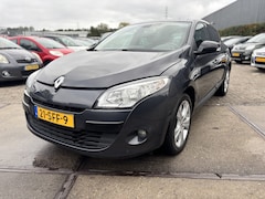 Renault Mégane - 1.6 Parisienne CLIMANAVI