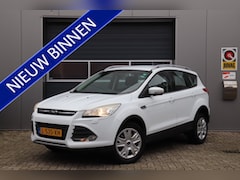 Ford Kuga - 1.6 titanium, Trekhaak, Voorruitverwarming, Stoelverwarming
