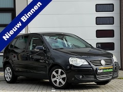 Volkswagen Polo - 1.4-16V Black Edition 5 Deurs / Airco / Lm Velgen / Cruise Control / Nederlandse Auto met