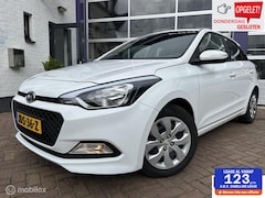 Hyundai i20 - 1.2 LP i-Drive Cool * AIRCO * EERSTE EIGENAAR