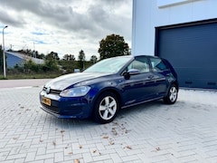 Volkswagen Golf - 1.2 TSI Trendline