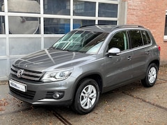 Volkswagen Tiguan - 2.0 TSI Sport&Style 4Motion, AUTOMAAT, XENON, STOEL VERW, LMV, 109852 km