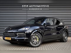 Porsche Cayenne - 3.0 E-Hybrid 462pk | Pano | Trekhaak | 360 Camera | Sport Chrono | Bose | Stuurverwarming